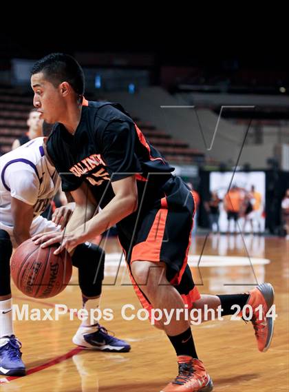 Thumbnail 1 in Coalinga vs Washington Union (CIF CS D4 Final) photogallery.