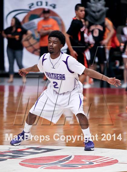 Thumbnail 1 in Coalinga vs Washington Union (CIF CS D4 Final) photogallery.