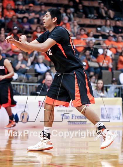 Thumbnail 2 in Coalinga vs Washington Union (CIF CS D4 Final) photogallery.