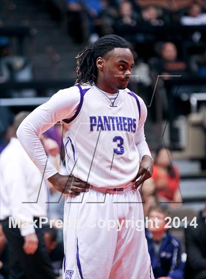 Thumbnail 2 in Coalinga vs Washington Union (CIF CS D4 Final) photogallery.