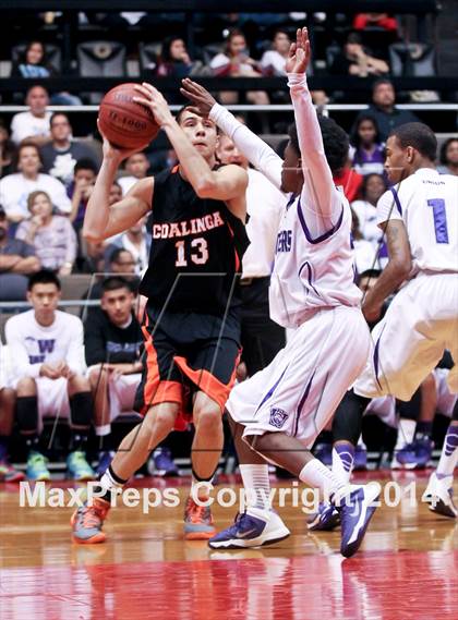 Thumbnail 3 in Coalinga vs Washington Union (CIF CS D4 Final) photogallery.