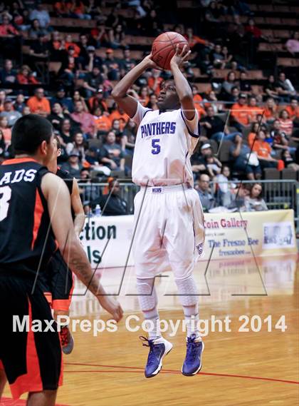 Thumbnail 1 in Coalinga vs Washington Union (CIF CS D4 Final) photogallery.