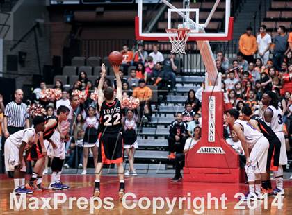Thumbnail 3 in Coalinga vs Washington Union (CIF CS D4 Final) photogallery.