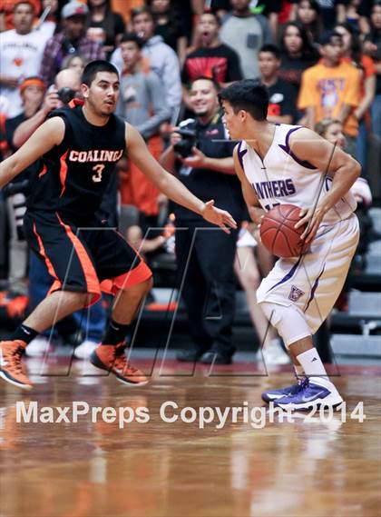 Thumbnail 1 in Coalinga vs Washington Union (CIF CS D4 Final) photogallery.