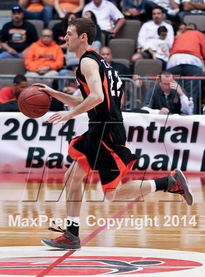 Thumbnail 2 in Coalinga vs Washington Union (CIF CS D4 Final) photogallery.