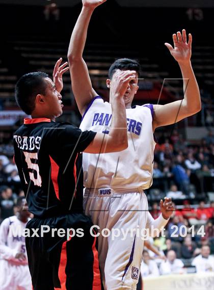 Thumbnail 2 in Coalinga vs Washington Union (CIF CS D4 Final) photogallery.