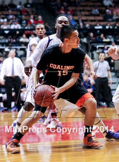 Thumbnail 3 in Coalinga vs Washington Union (CIF CS D4 Final) photogallery.