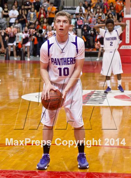 Thumbnail 3 in Coalinga vs Washington Union (CIF CS D4 Final) photogallery.