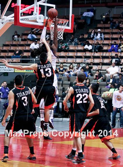 Thumbnail 3 in Coalinga vs Washington Union (CIF CS D4 Final) photogallery.