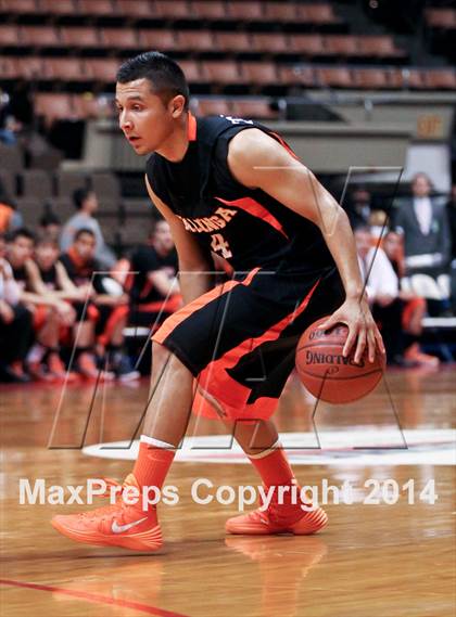 Thumbnail 1 in Coalinga vs Washington Union (CIF CS D4 Final) photogallery.