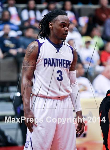 Thumbnail 2 in Coalinga vs Washington Union (CIF CS D4 Final) photogallery.