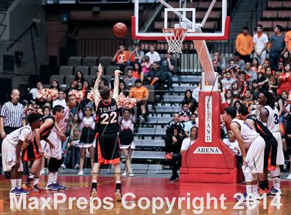 Thumbnail 1 in Coalinga vs Washington Union (CIF CS D4 Final) photogallery.