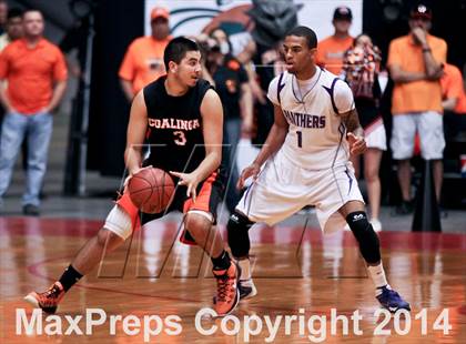 Thumbnail 3 in Coalinga vs Washington Union (CIF CS D4 Final) photogallery.
