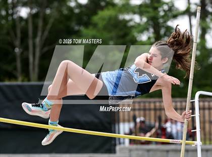 Thumbnail 2 in NCHSAA 4A West Regional (Pole Vault) photogallery.