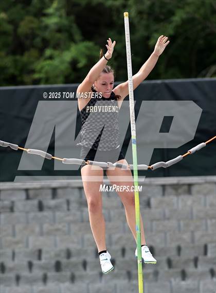 Thumbnail 3 in NCHSAA 4A West Regional (Pole Vault) photogallery.