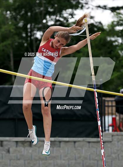 Thumbnail 3 in NCHSAA 4A West Regional (Pole Vault) photogallery.