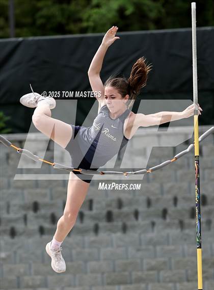Thumbnail 3 in NCHSAA 4A West Regional (Pole Vault) photogallery.