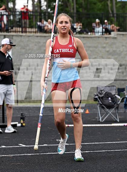 Thumbnail 1 in NCHSAA 4A West Regional (Pole Vault) photogallery.