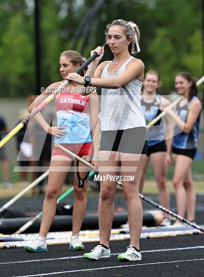 Thumbnail 2 in NCHSAA 4A West Regional (Pole Vault) photogallery.