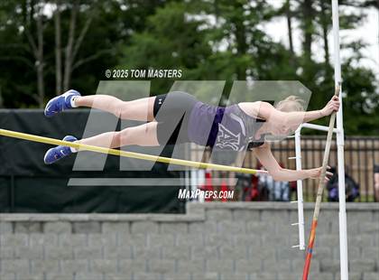 Thumbnail 2 in NCHSAA 4A West Regional (Pole Vault) photogallery.