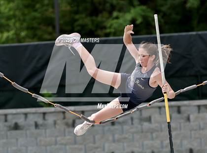 Thumbnail 2 in NCHSAA 4A West Regional (Pole Vault) photogallery.