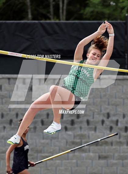 Thumbnail 3 in NCHSAA 4A West Regional (Pole Vault) photogallery.