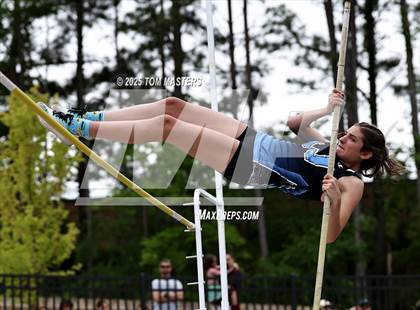 Thumbnail 2 in NCHSAA 4A West Regional (Pole Vault) photogallery.