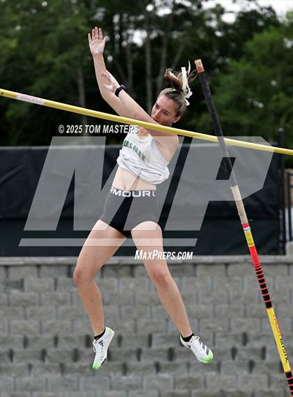 Thumbnail 2 in NCHSAA 4A West Regional (Pole Vault) photogallery.