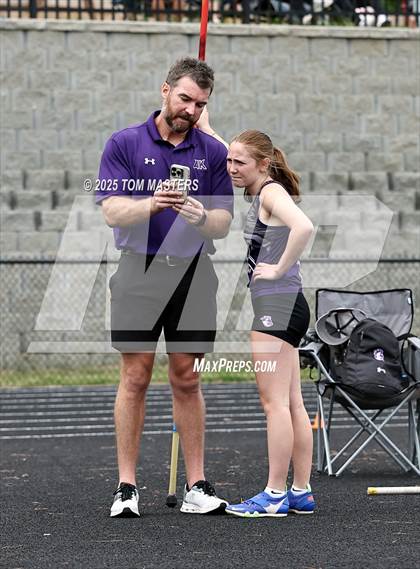 Thumbnail 2 in NCHSAA 4A West Regional (Pole Vault) photogallery.