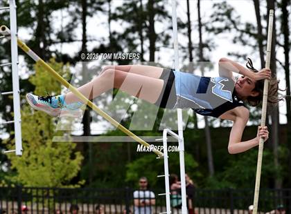 Thumbnail 3 in NCHSAA 4A West Regional (Pole Vault) photogallery.