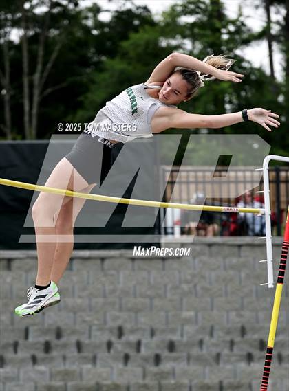 Thumbnail 2 in NCHSAA 4A West Regional (Pole Vault) photogallery.