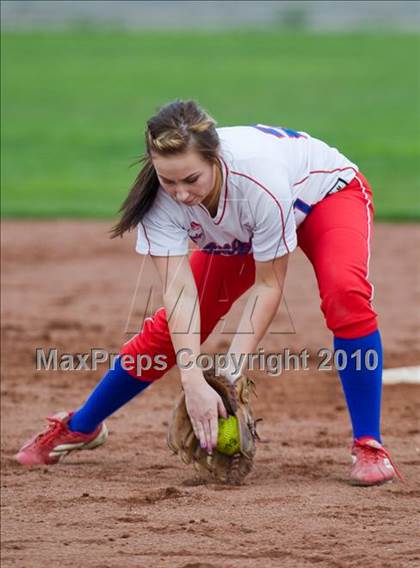 Thumbnail 3 in East Union vs. Patterson photogallery.