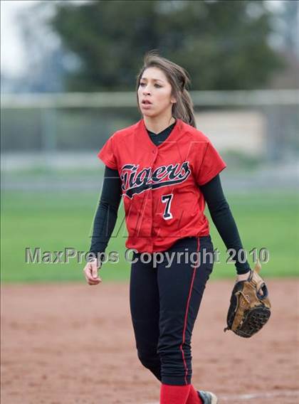 Thumbnail 2 in East Union vs. Patterson photogallery.