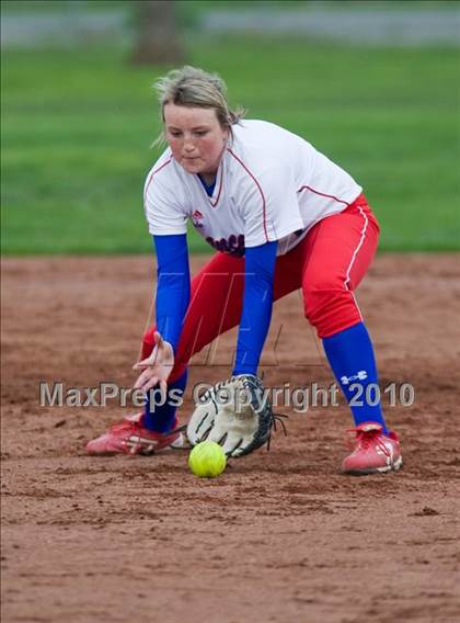Thumbnail 2 in East Union vs. Patterson photogallery.