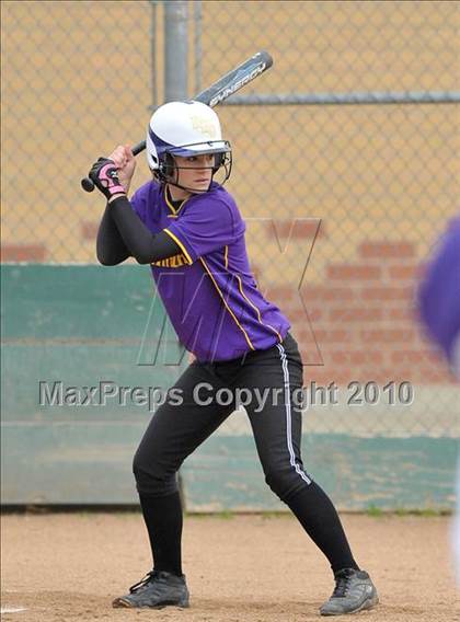 Thumbnail 3 in Fairfield vs. Righetti (Victory Pre-Season Tournament) photogallery.