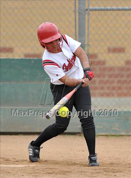 Thumbnail 3 in Fairfield vs. Righetti (Victory Pre-Season Tournament) photogallery.