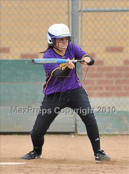 Thumbnail 2 in Fairfield vs. Righetti (Victory Pre-Season Tournament) photogallery.