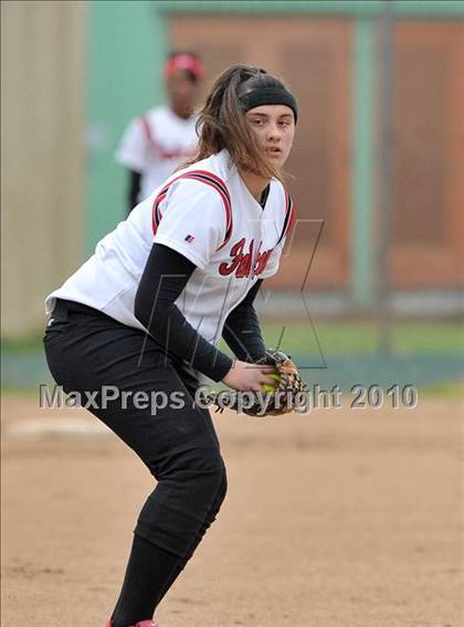 Thumbnail 3 in Fairfield vs. Righetti (Victory Pre-Season Tournament) photogallery.