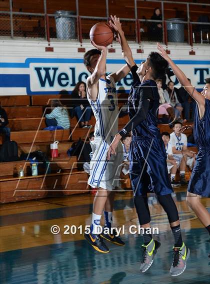 Thumbnail 2 in Gabrielino @ San Marino (San Marino Tournament) photogallery.