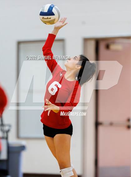 Thumbnail 1 in Burke vs. Omaha South photogallery.