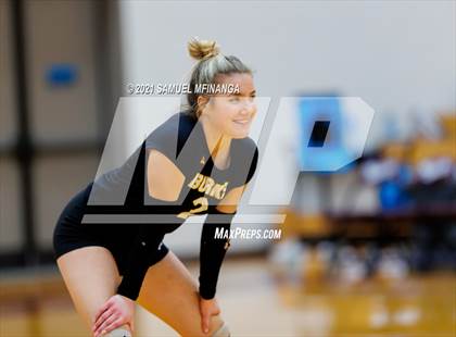 Thumbnail 2 in Burke vs. Omaha South photogallery.