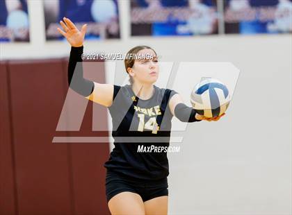 Thumbnail 3 in Burke vs. Omaha South photogallery.