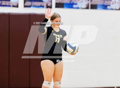 Thumbnail 1 in Burke vs. Omaha South photogallery.