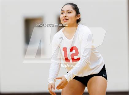 Thumbnail 1 in Burke vs. Omaha South photogallery.