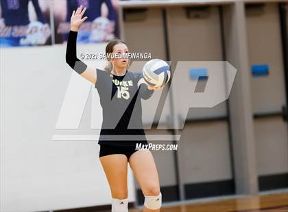 Thumbnail 3 in Burke vs. Omaha South photogallery.