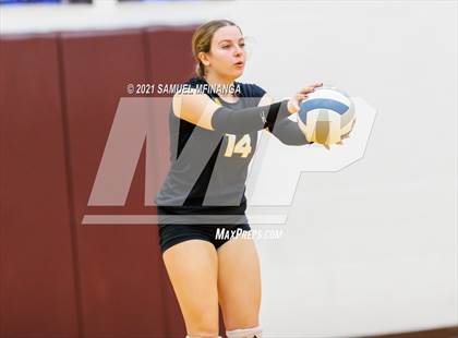 Thumbnail 2 in Burke vs. Omaha South photogallery.