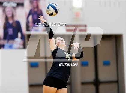 Thumbnail 2 in Burke vs. Omaha South photogallery.