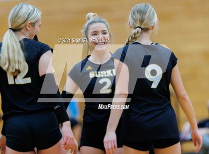 Thumbnail 3 in Burke vs. Omaha South photogallery.