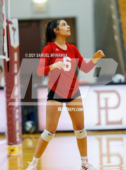 Thumbnail 2 in Burke vs. Omaha South photogallery.