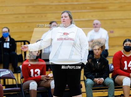 Thumbnail 3 in Burke vs. Omaha South photogallery.